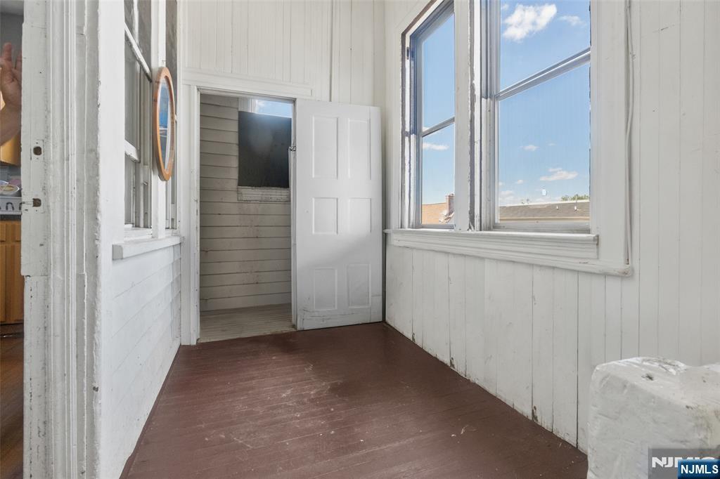 155 Wilson Avenue — photo 41