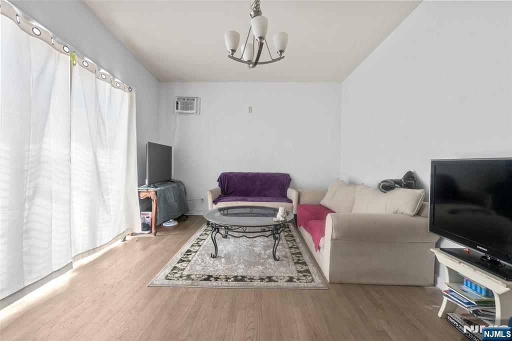 155 Wilson Avenue — photo 7