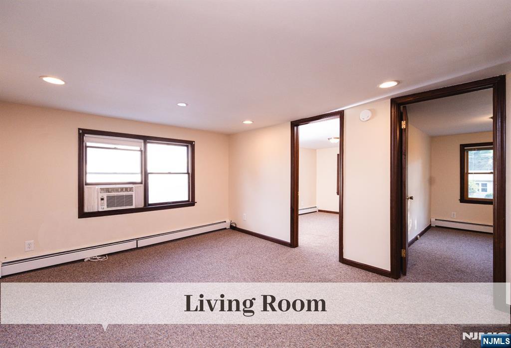 54 Glen Avenue 2nd Floor - Photo 4