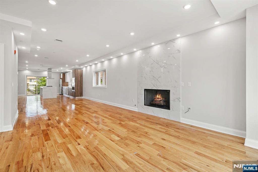 229 Wayne Avenue — photo 6