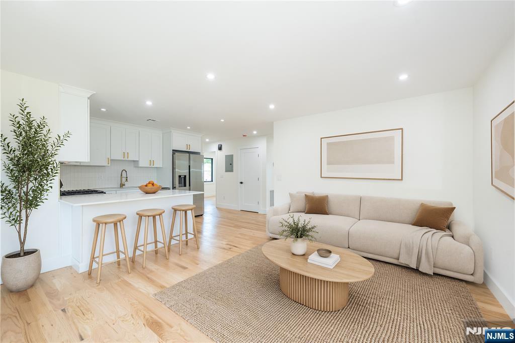 363 Park Street — photo 7