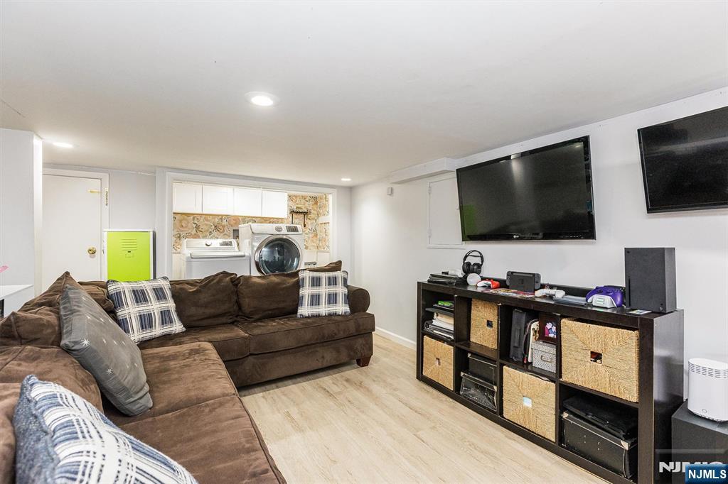 160 Woodland Avenue — photo 34