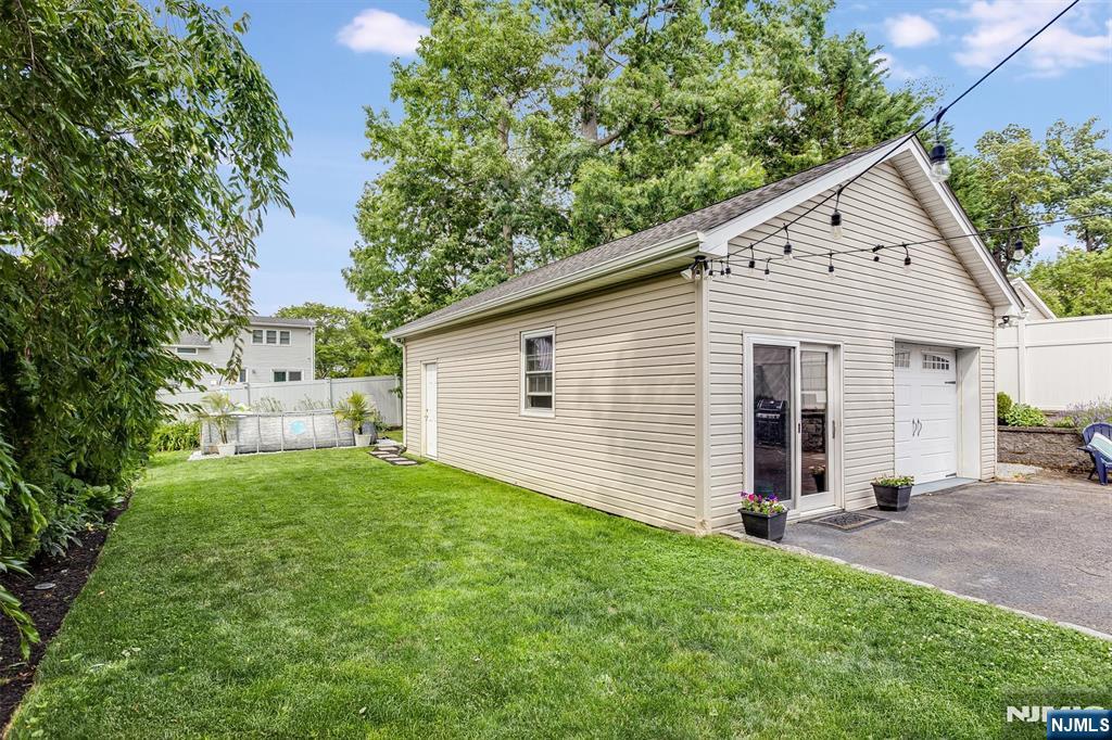 160 Woodland Avenue — photo 42