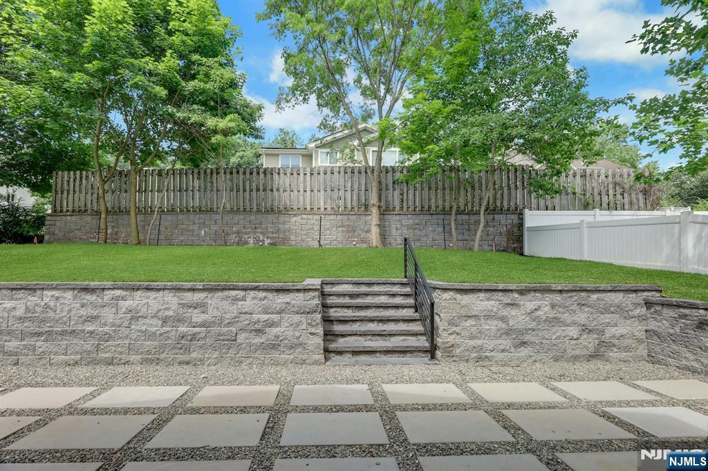 279 Jefferson Ave, Cresskill, NJ 07626