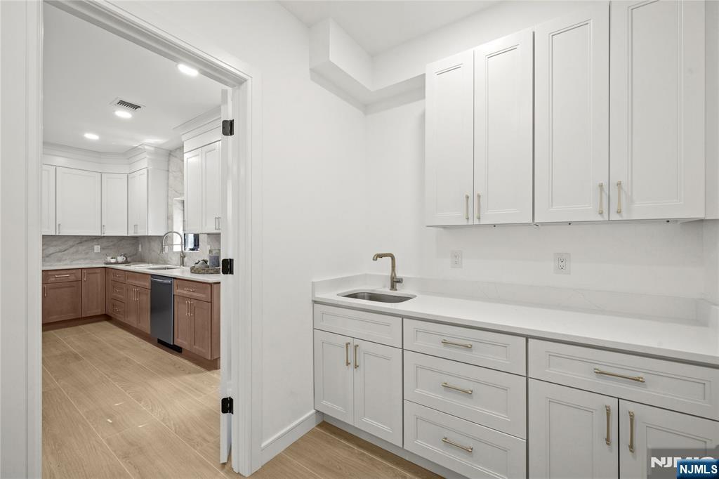 24 Richard Scott Court — photo 13