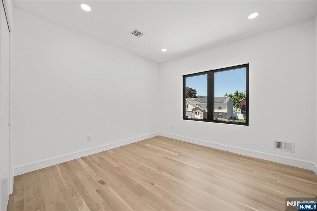24 Richard Scott Court — photo 27