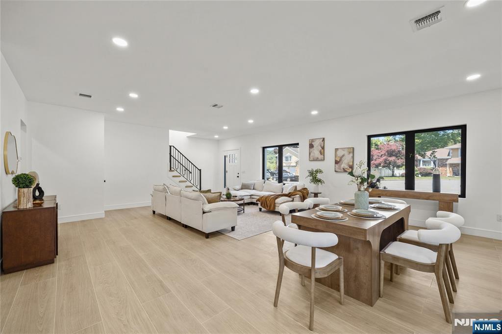 24 Richard Scott Court — photo 6