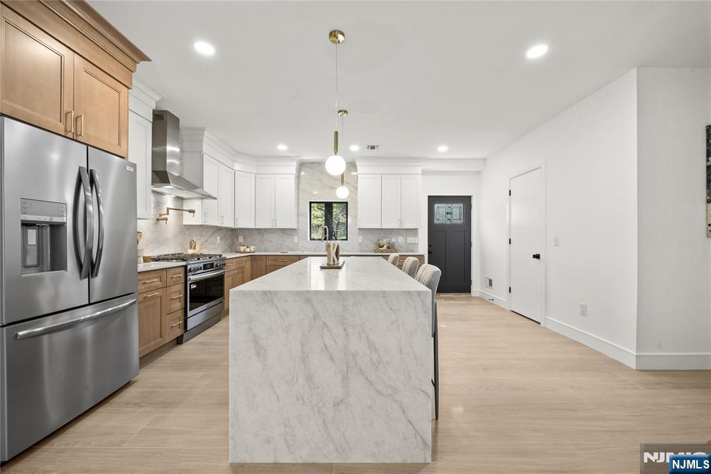 24 Richard Scott Court — photo 9
