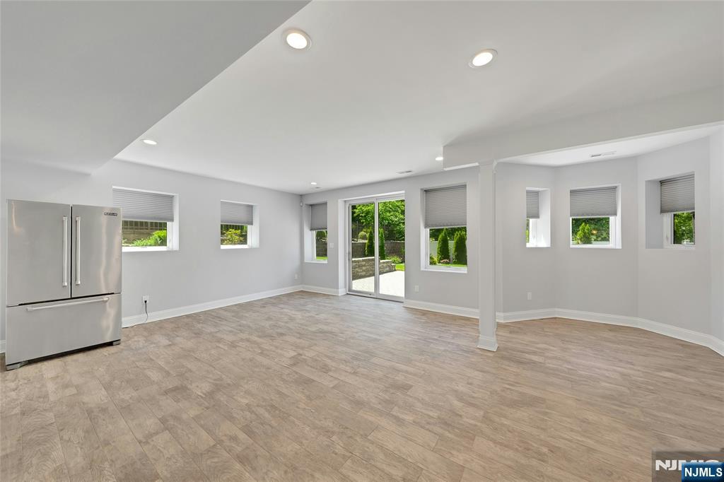 697 Terrace Drive — photo 23