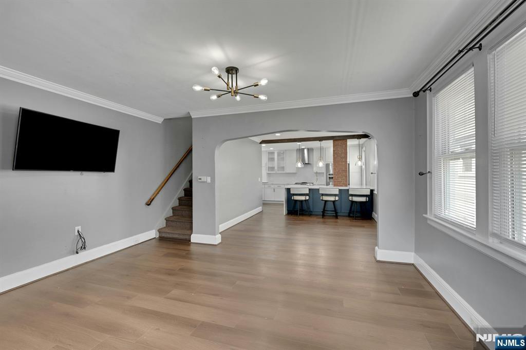 595 Forest Street - Photo 5