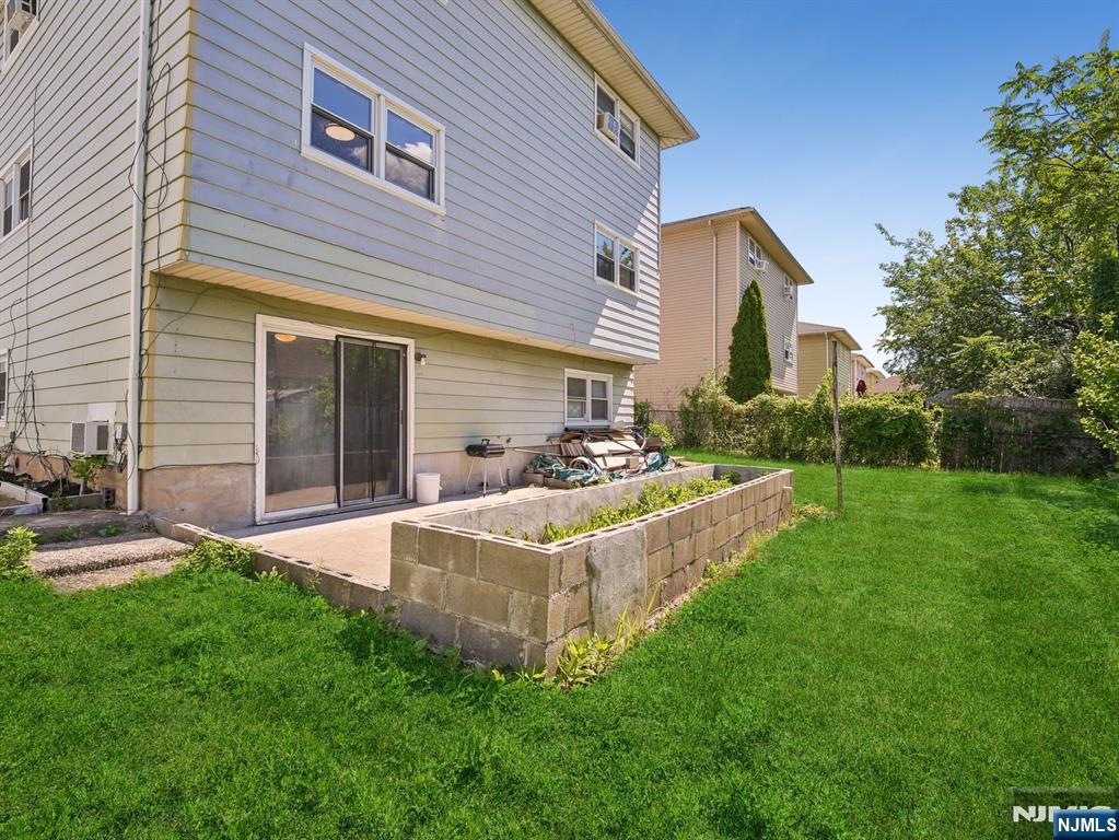 436 Sylvan Street — photo 26