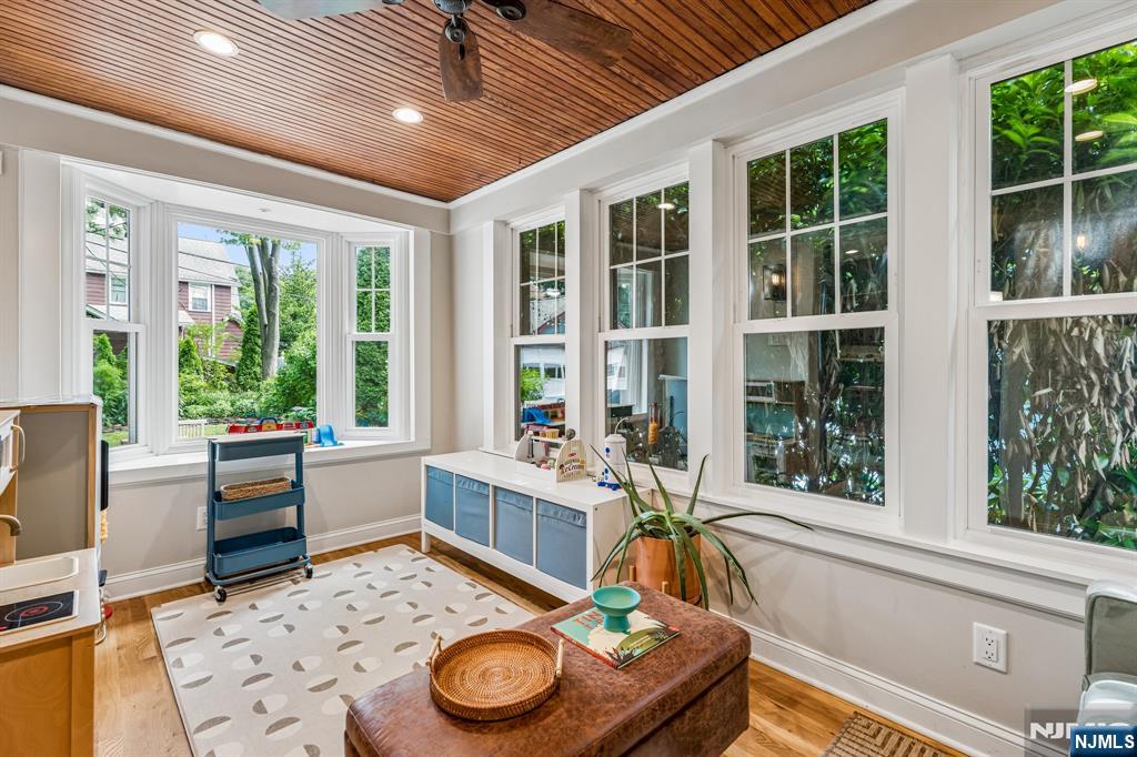 282 Richmond Avenue — photo 12