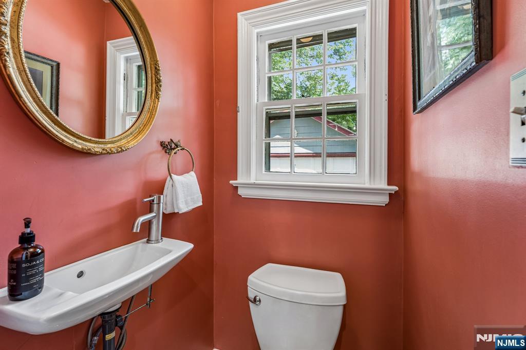 282 Richmond Avenue — photo 14