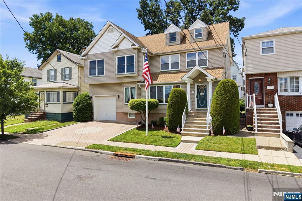 99 Morgan Pl, North Arlington, NJ 07031