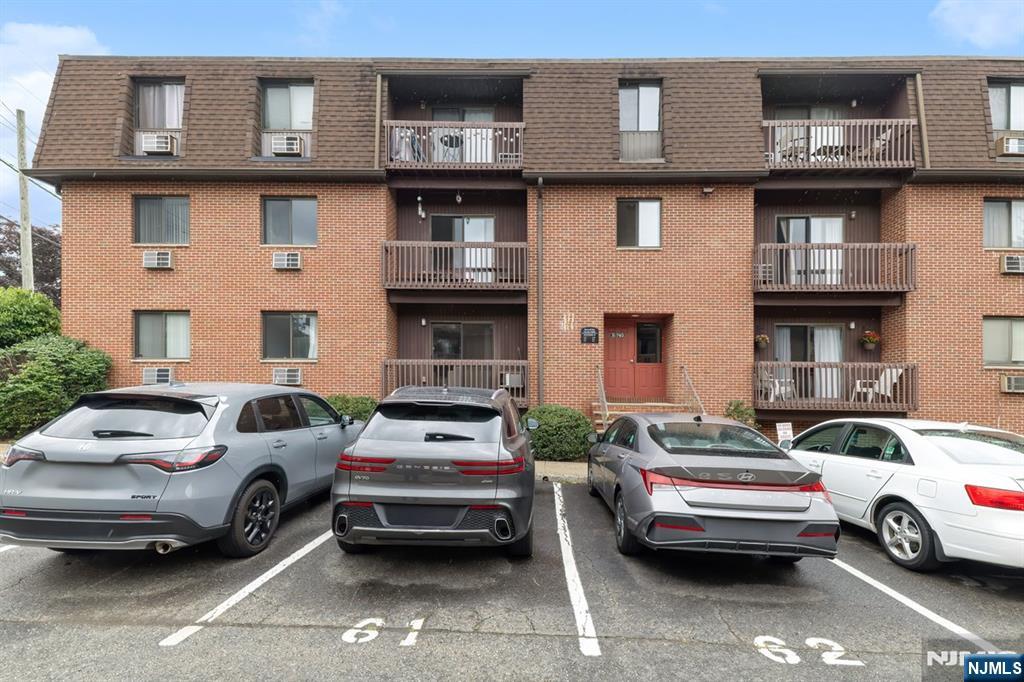 740 Mill Street E3 - Photo 1