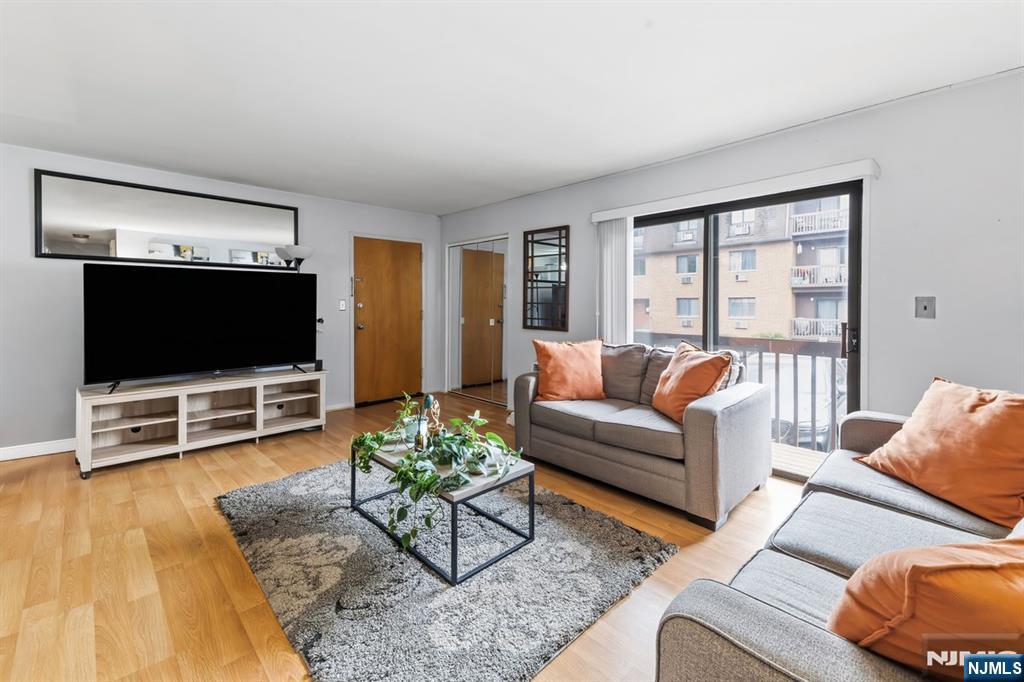 740 Mill Street E3 - Photo 2