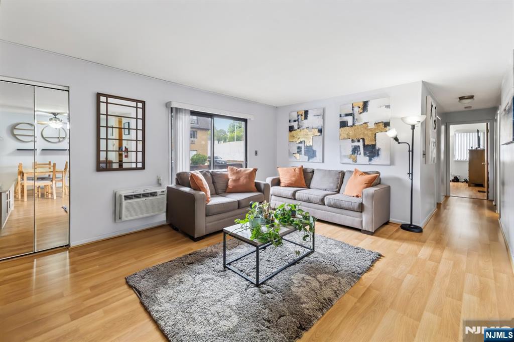 740 Mill Street E3 - Photo 5