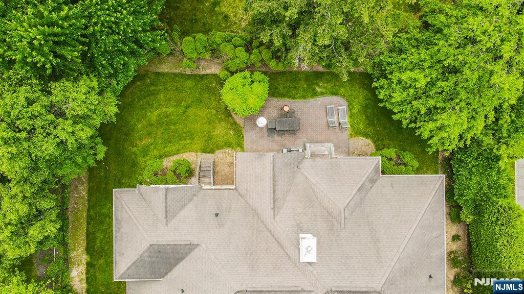 6 Maplewood Road — photo 40