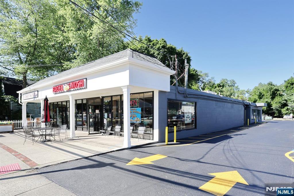 187 Rivervale Rd, River Vale, NJ 07675