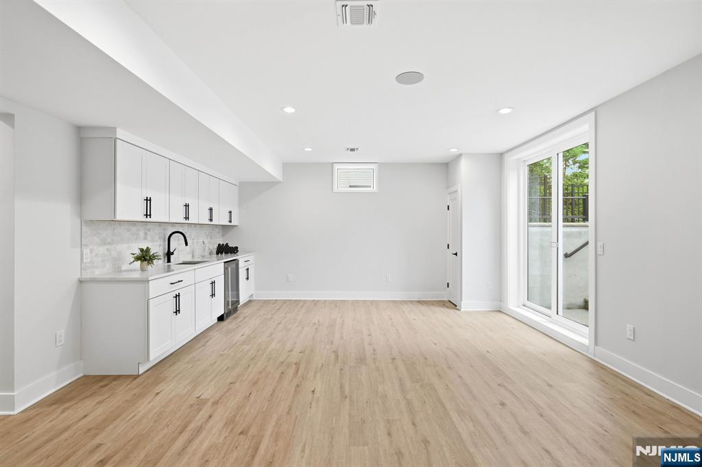 12 Tilden Court — photo 26