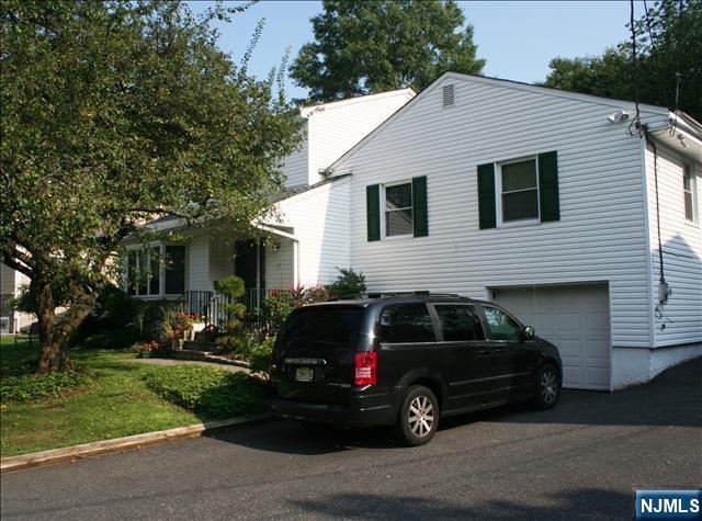 82 Heatherhill Road - Photo 3