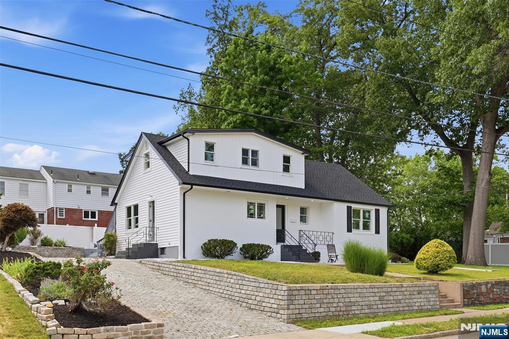 768 Birch Ave, New Milford, NJ 07646