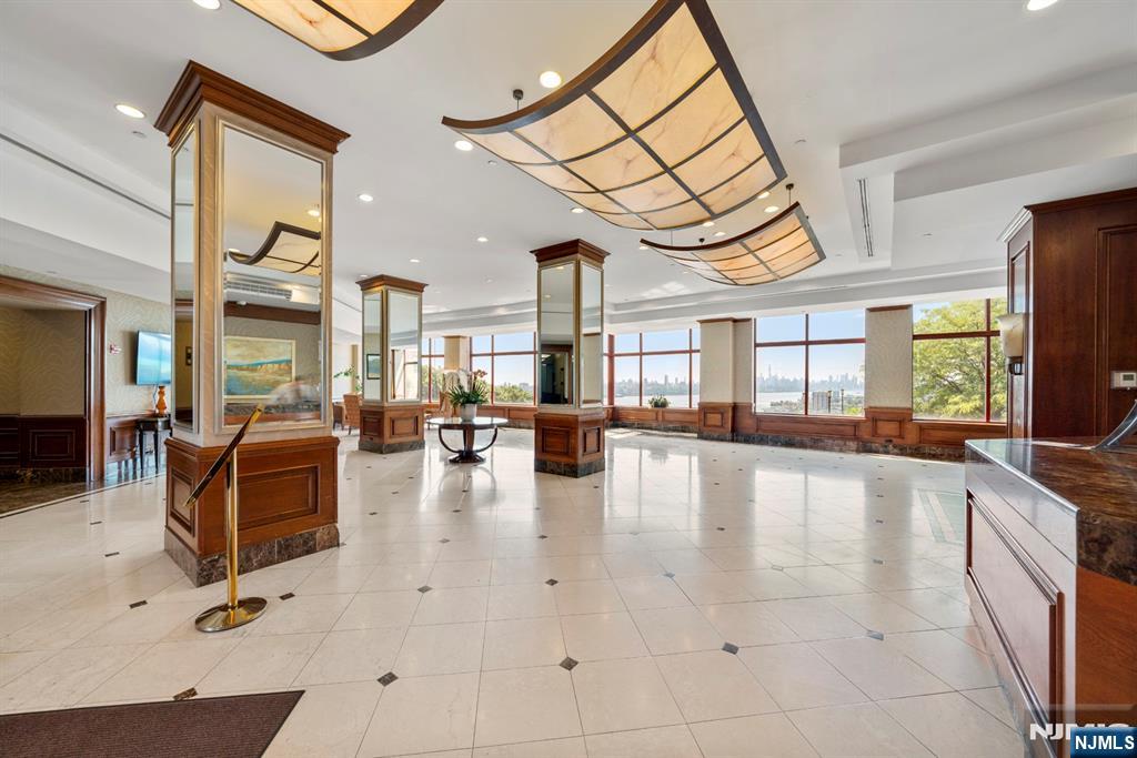 100 Old Palisade Rd #1801, Fort Lee, NJ 07024