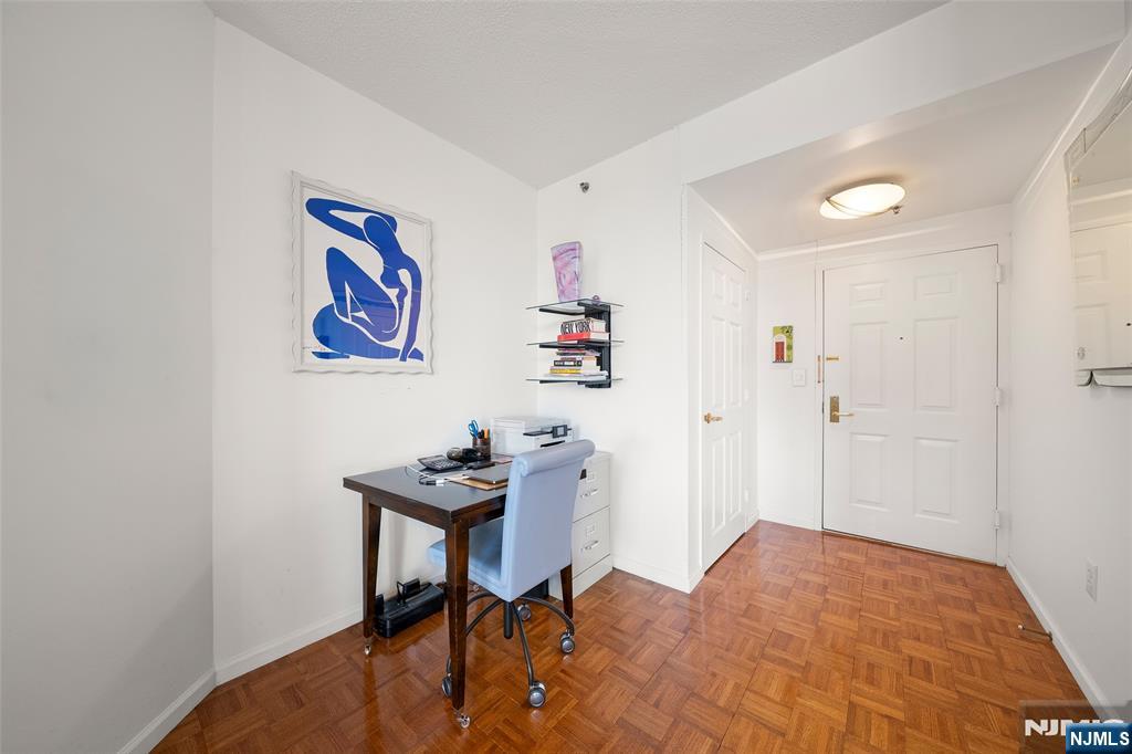 100 Old Palisade Rd #1801, Fort Lee, NJ 07024