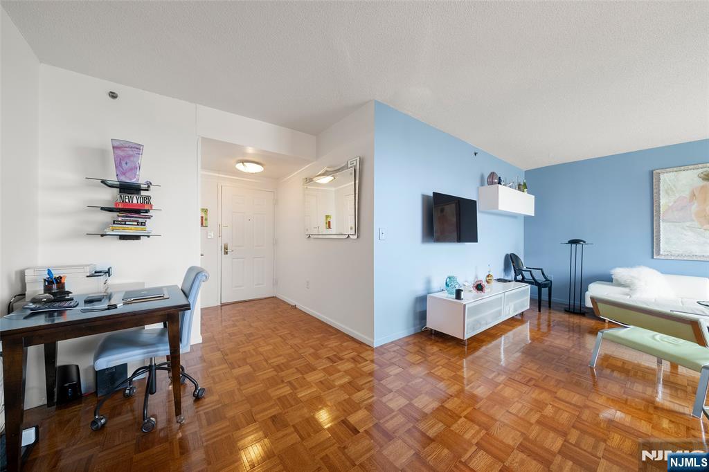 100 Old Palisade Rd #1801, Fort Lee, NJ 07024
