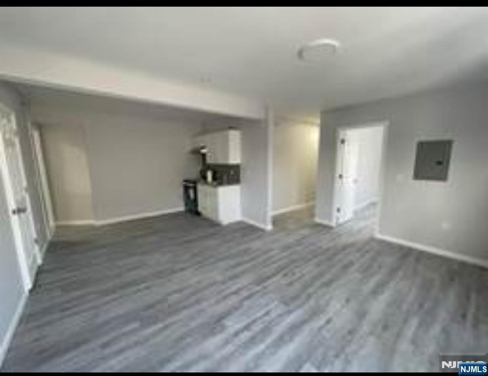 107-109 Highland 2BR - Photo 3