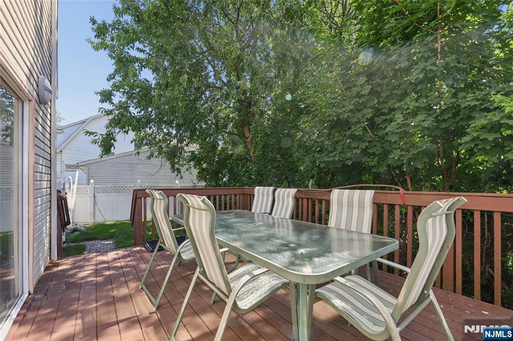4-16 Bellair Avenue — photo 43