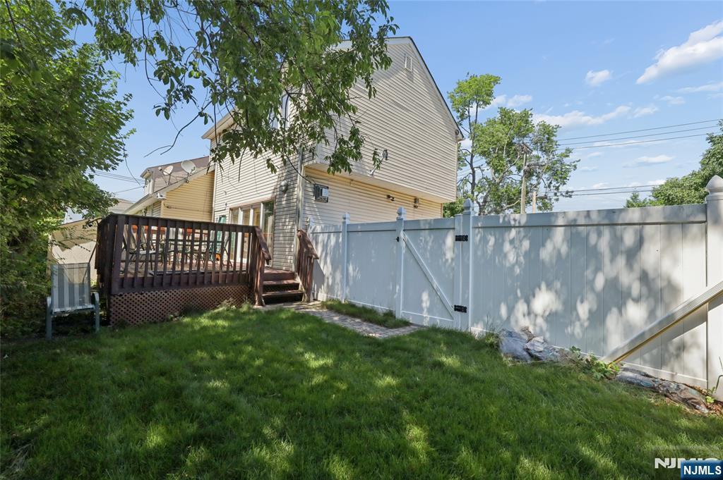 4-16 Bellair Avenue — photo 44