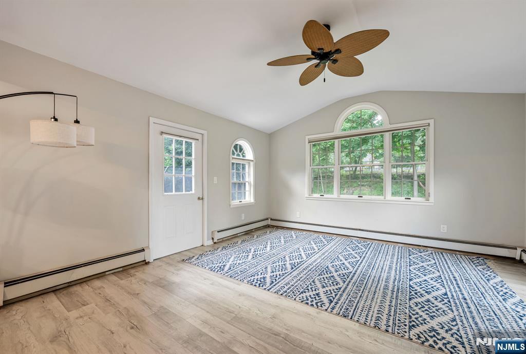 327 Hil Ray Avenue — photo 13