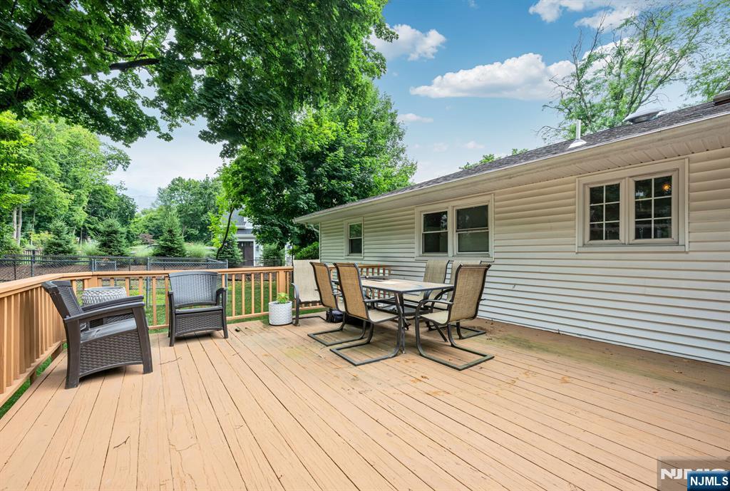 327 Hil Ray Avenue — photo 30