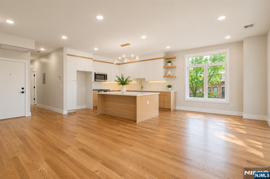 393 Myrtle Avenue — photo 16