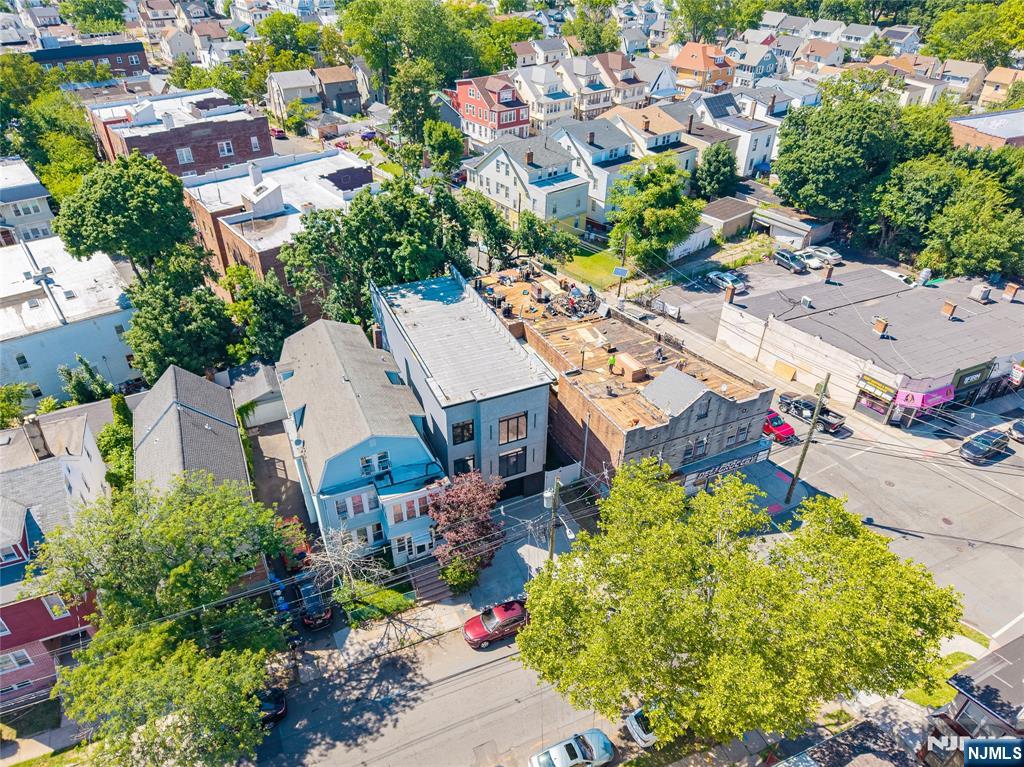 393 Myrtle Avenue — photo 29
