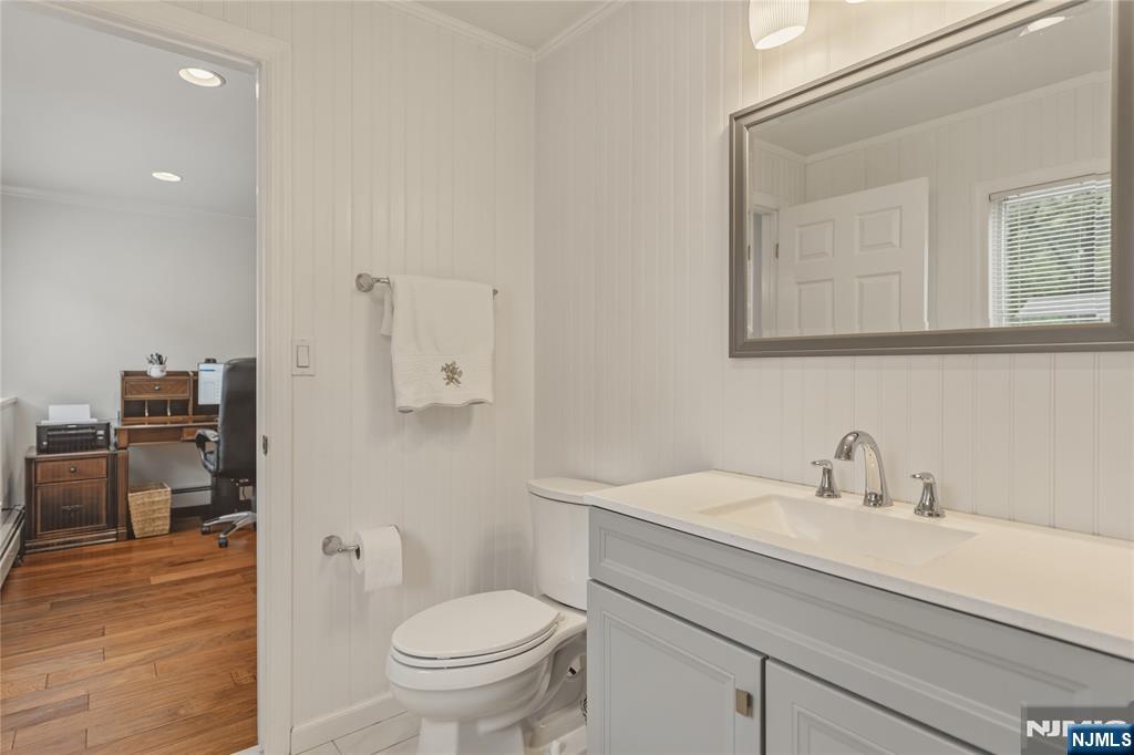 290 McHenry Drive — photo 9