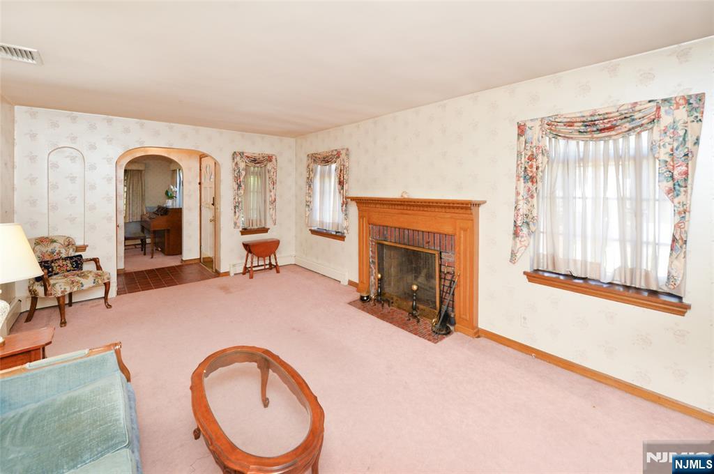 Homes for sale in Fair Lawn, NJ | 15-06 Morlot Ave, Fair Lawn, NJ 07410 | MLS# 26022919