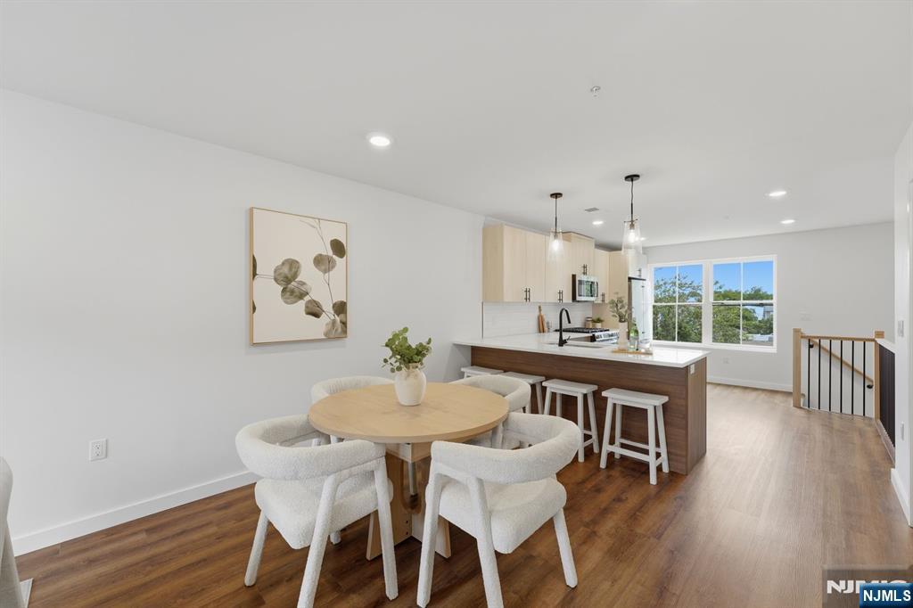 91 Union St #4B, Lodi, NJ 07644