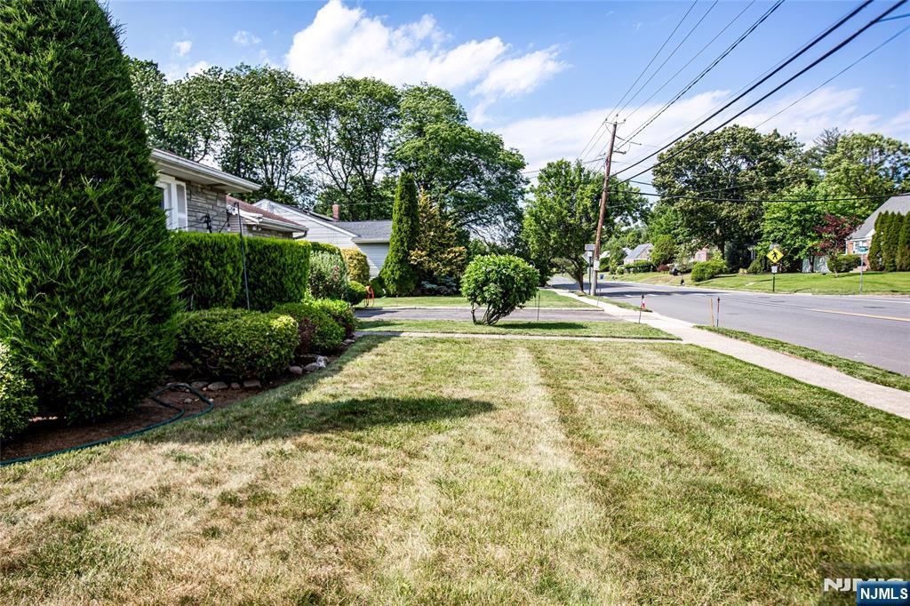 560 Boulevard, New Milford, NJ 07646