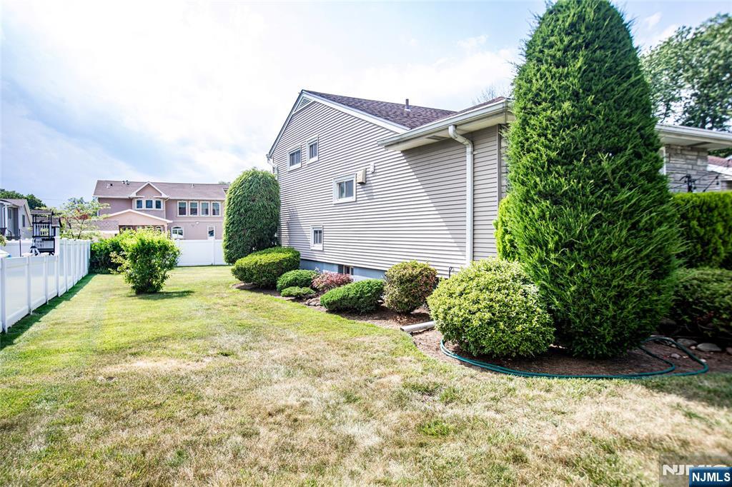 560 Boulevard, New Milford, NJ 07646