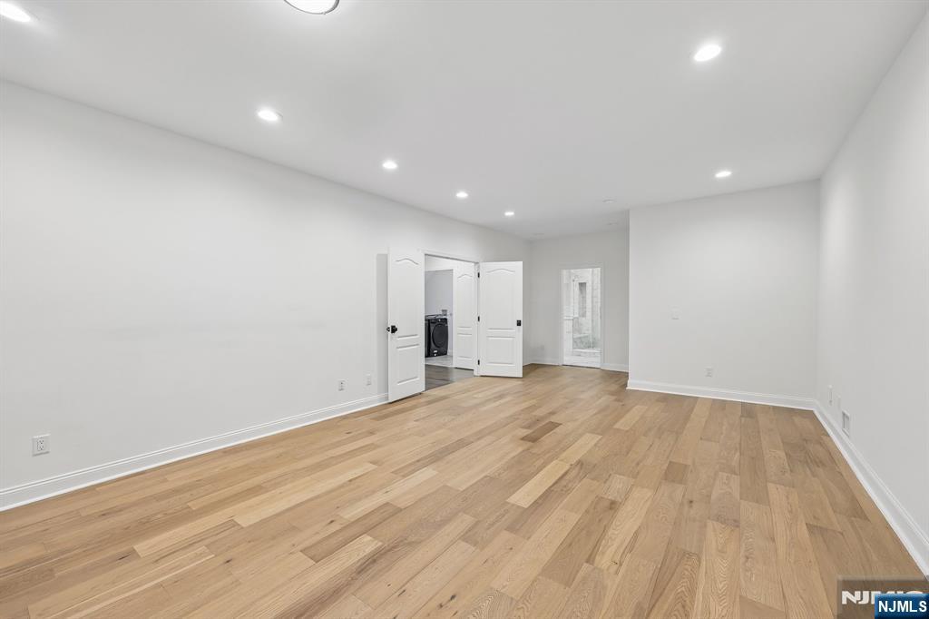 218 Irving Avenue