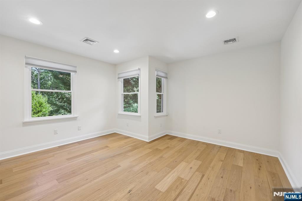 218 Irving Avenue