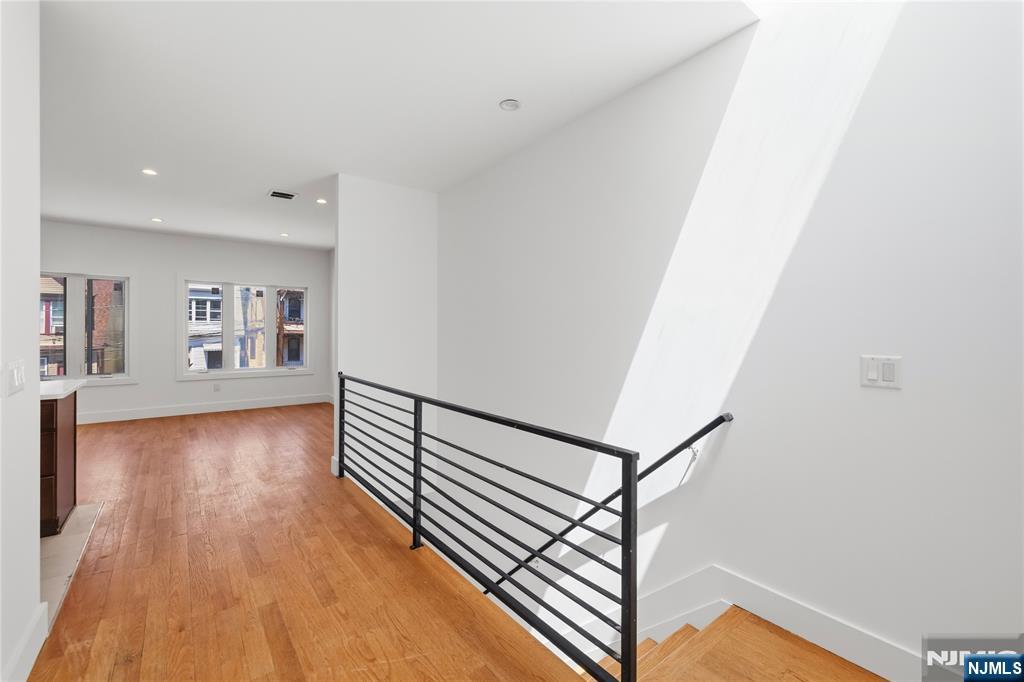 141 Beach Street — photo 11