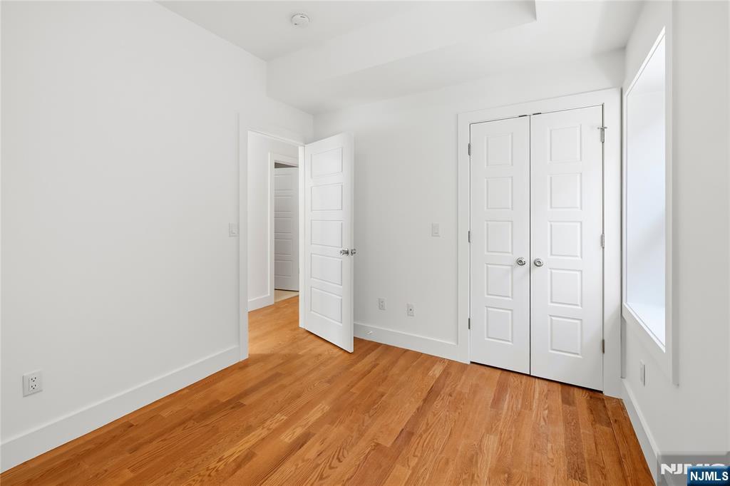 141 Beach Street — photo 15