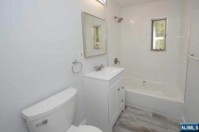 38-49 Vanore Drive - Photo 4