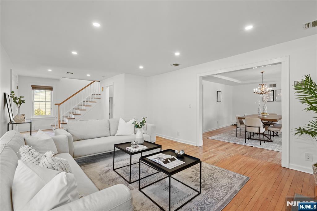 225 Walnut Street — photo 4