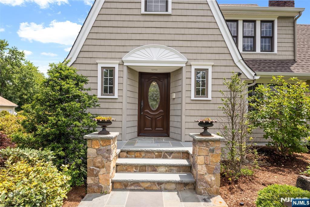 225 Walnut Street — photo 46