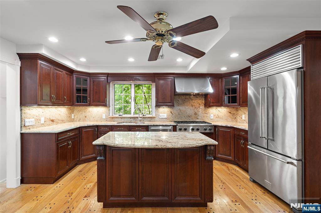 225 Walnut Street — photo 10
