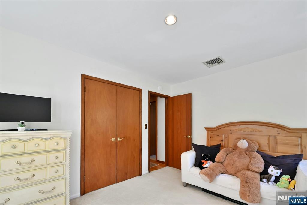 351 Rivervale Avenue — photo 17